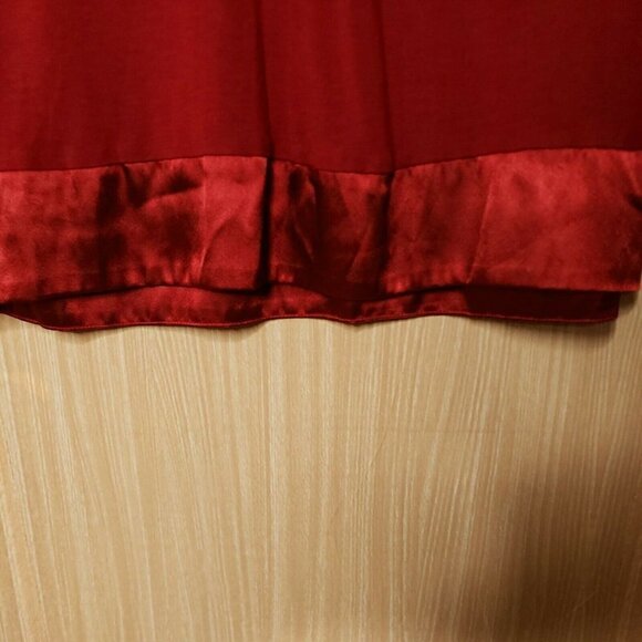 Motherhood Maternity Red Tunic With Satin trim - Picture 4 of 5